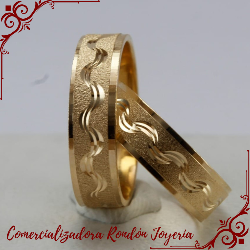 Anillos